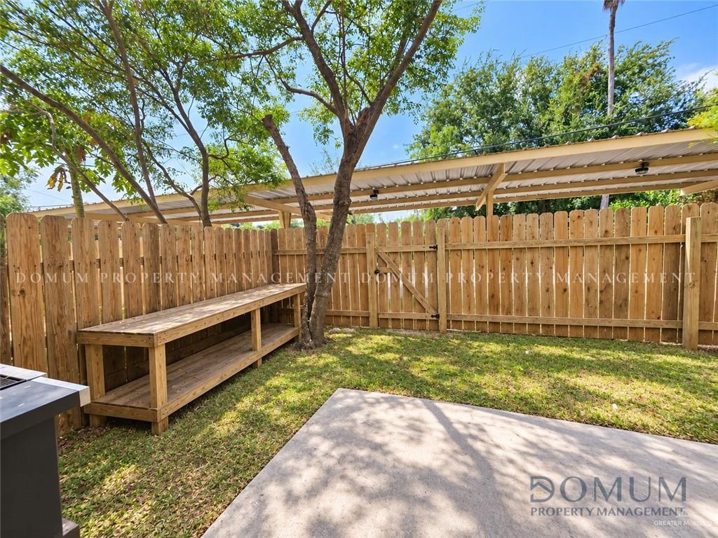 Photo 14 of 1811 Perkins Avenue #9