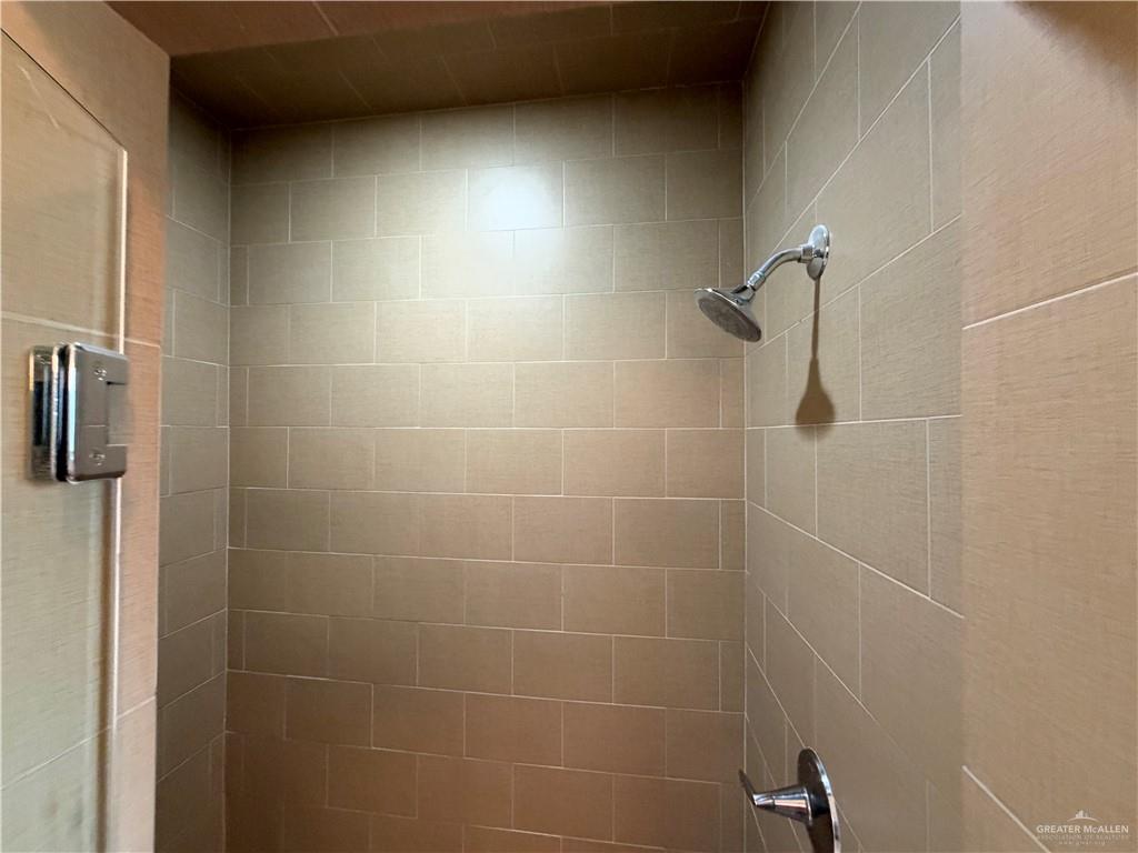Photo 18 of 213 Ulex Avenue
