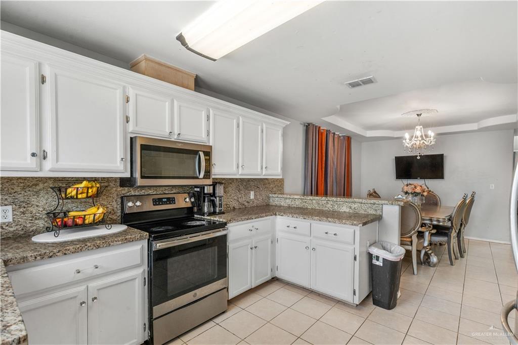 Photo 8 of 3101 Camelia Avenue