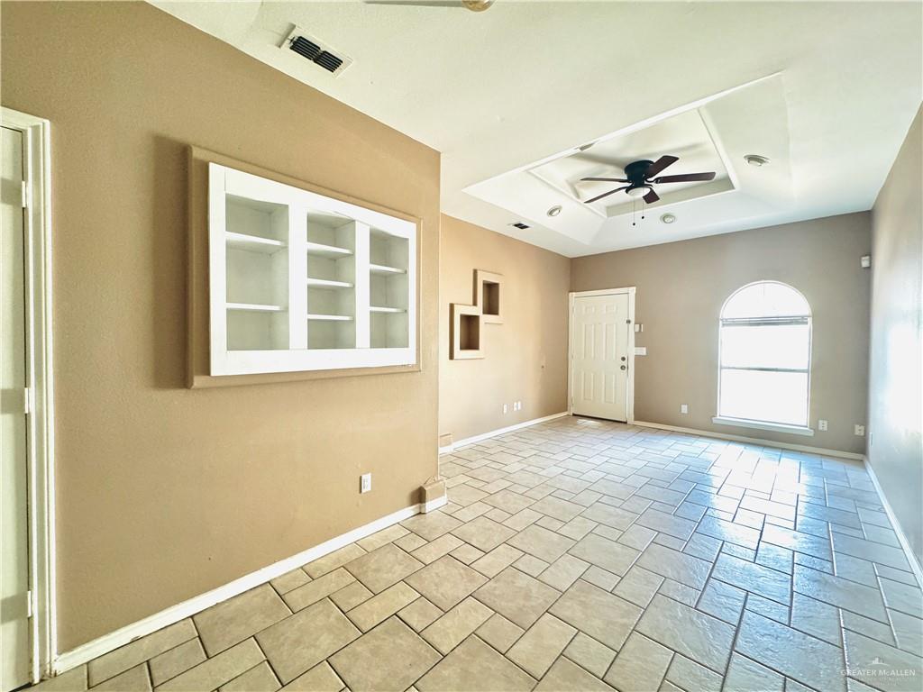 Photo 17 of 602 Buena Vista Drive