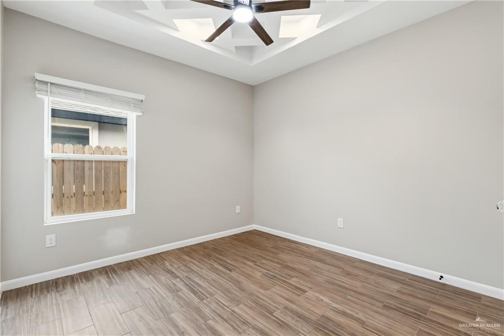 Photo 9 of 5933 Rayo Del Sol Street