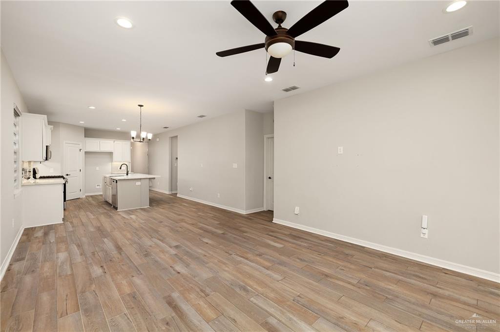 Photo 15 of 1403 Sonador Drive