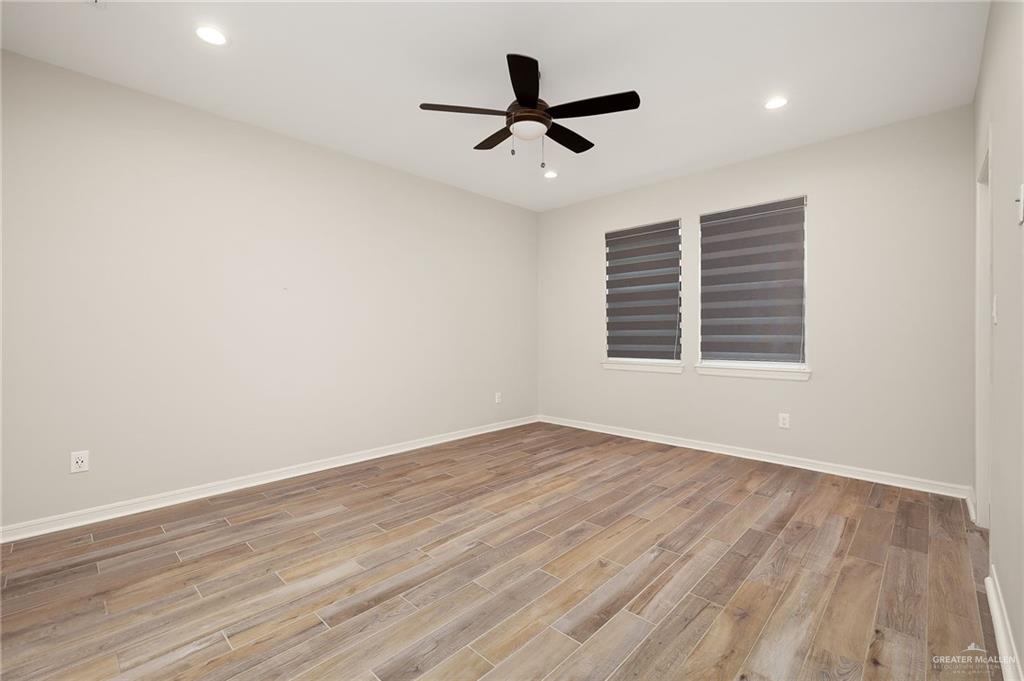 Photo 18 of 1403 Sonador Drive