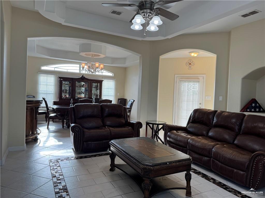 Photo 7 of 2600 Rhett Drive