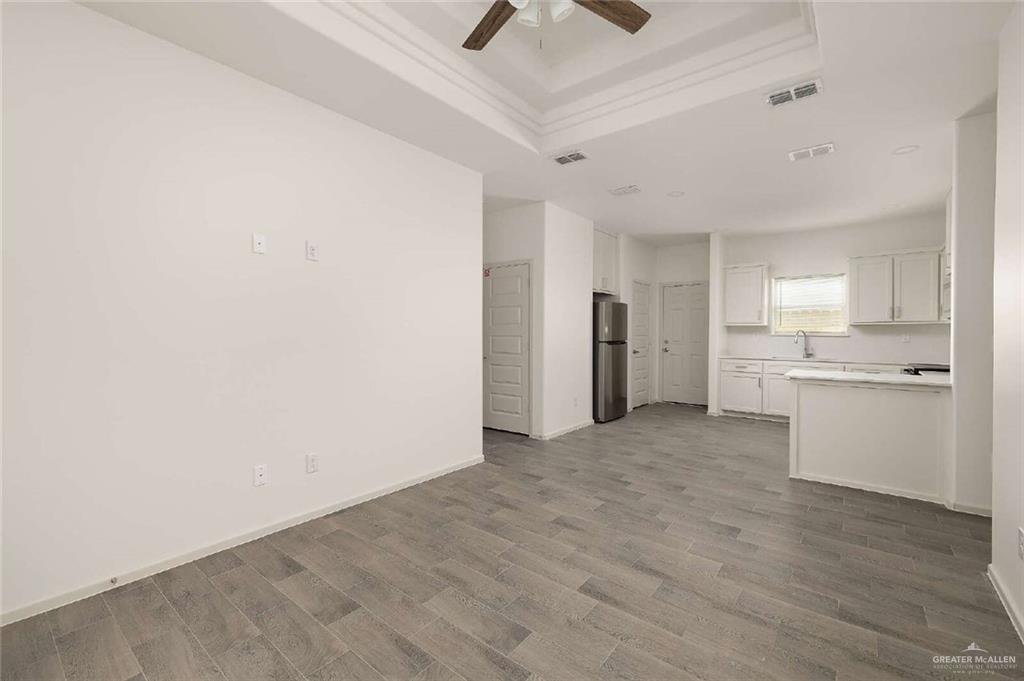 Photo 7 of 2713 Hayes Avenue #2