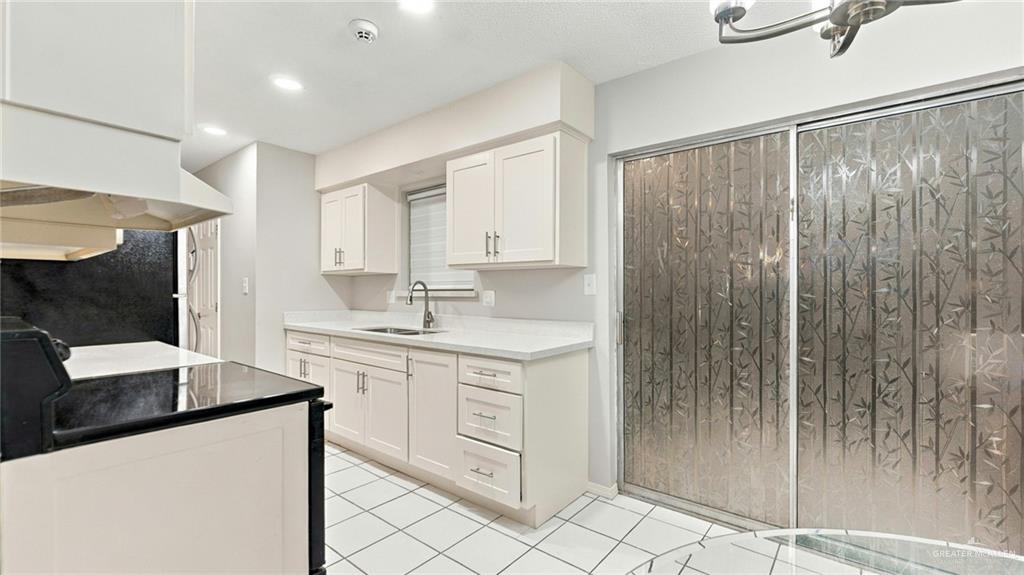 Photo 5 of 125 Tamarack Avenue