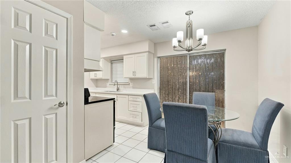 Photo 7 of 125 Tamarack Avenue