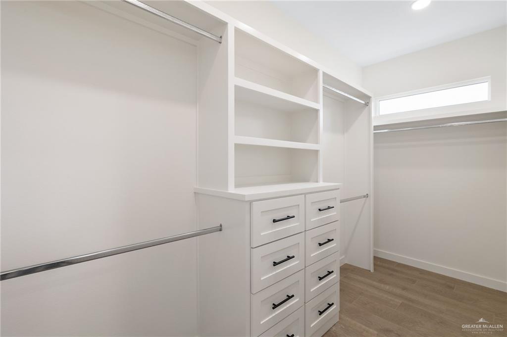 Photo 11 of 2813 Alyna Avenue