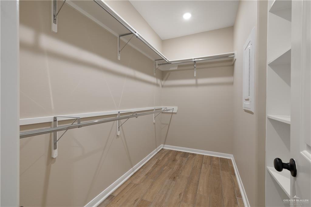 Photo 8 of 2921 Blossom Street
