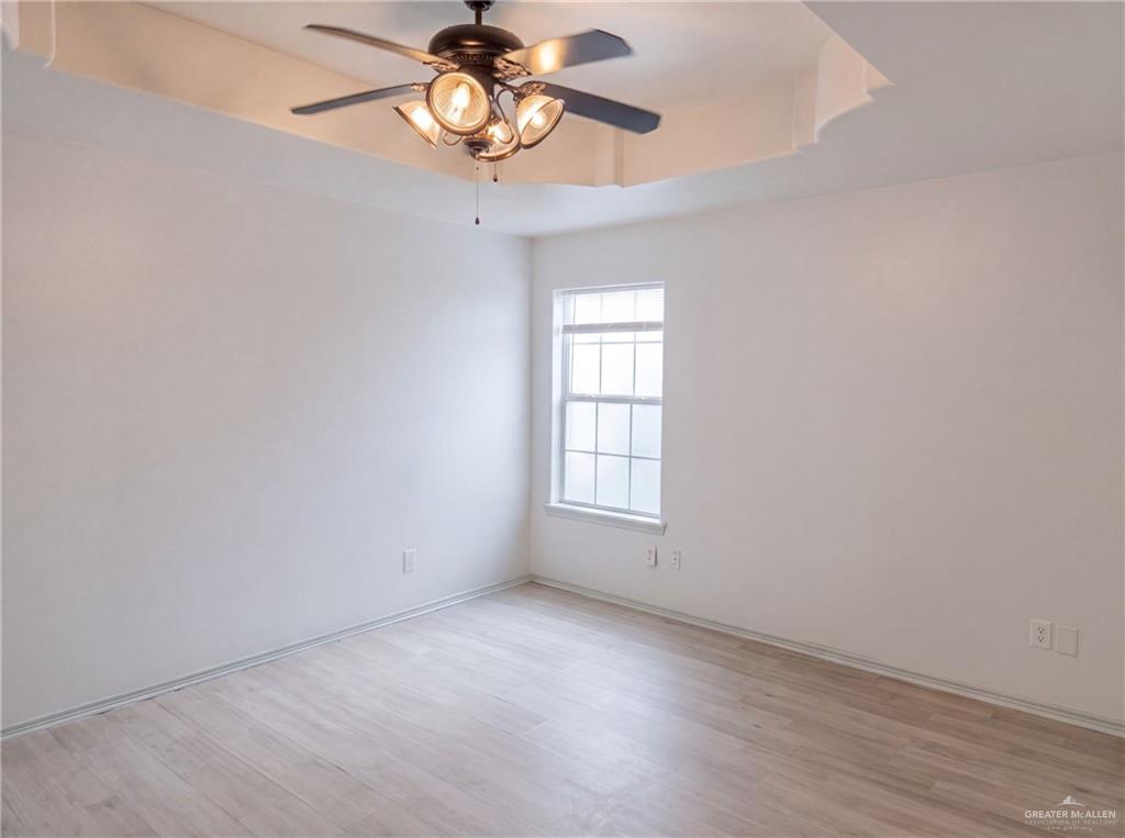 Photo 4 of 2116 6th Street