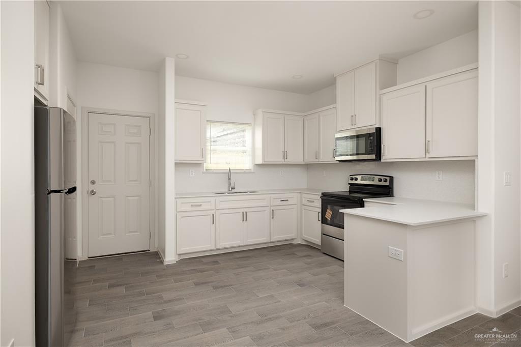Photo 4 of 806 Linda Street #2