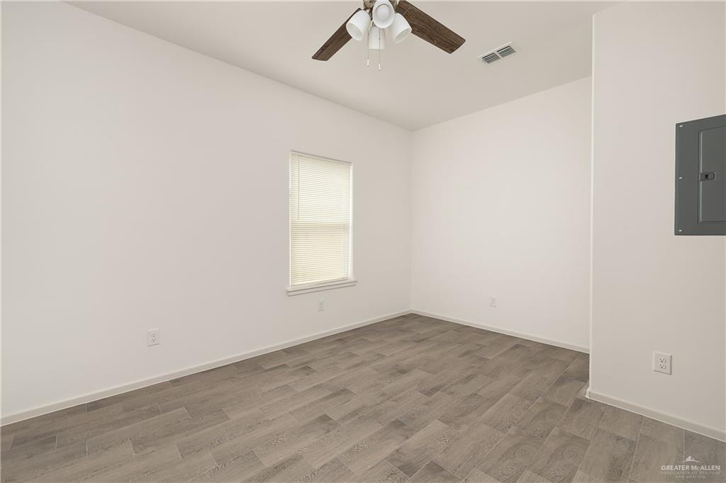 Photo 9 of 806 Linda Street #2