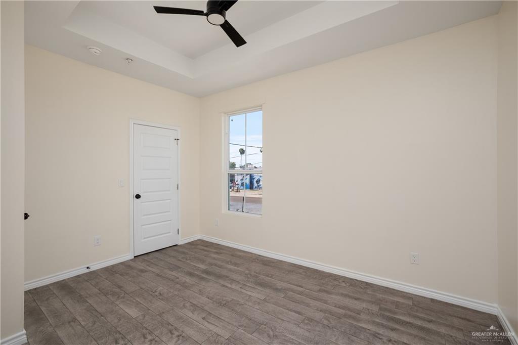 Photo 6 of 208 Kansas Avenue #3