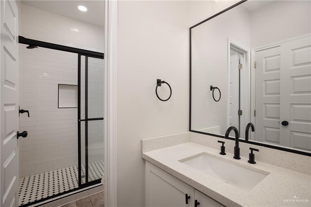 Photo 7 of 208 Kansas Avenue #3