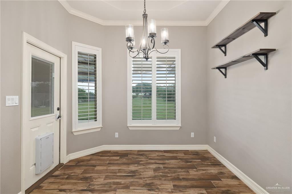 Photo 9 of 804 Splendor Boulevard