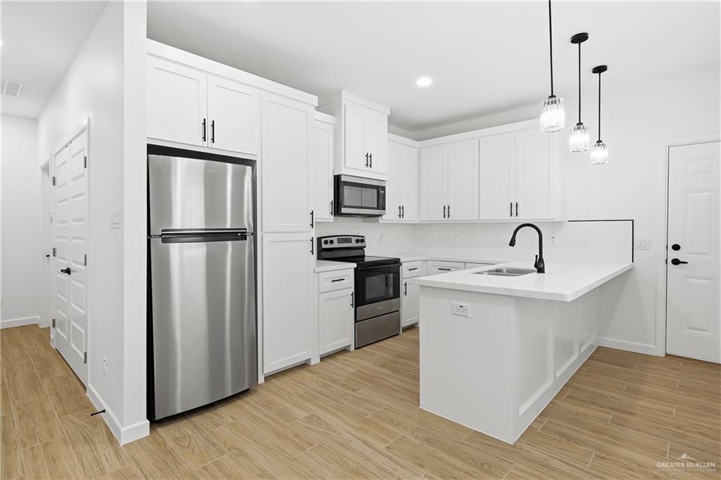 Photo 4 of 1209 Waterfall Avenue