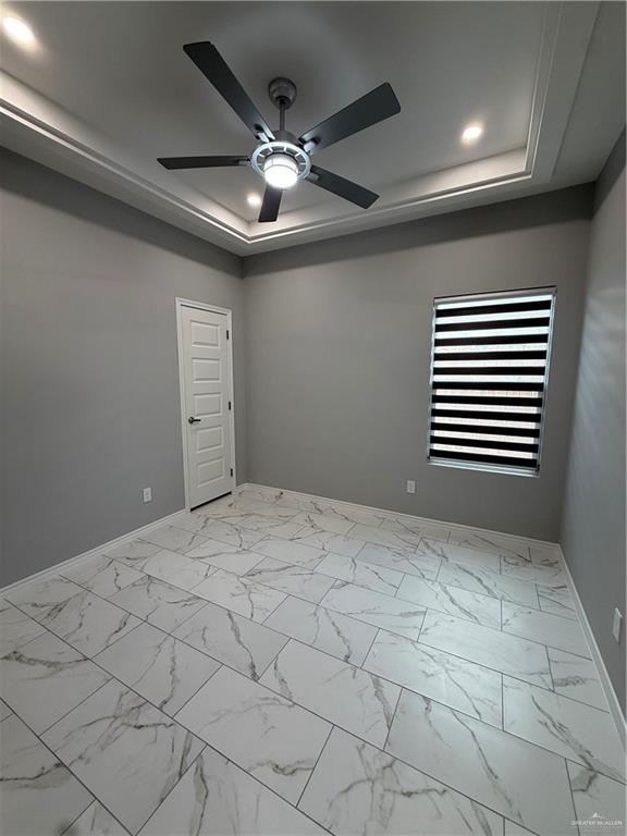 Photo 5 of 2113 Elsham Avenue #4