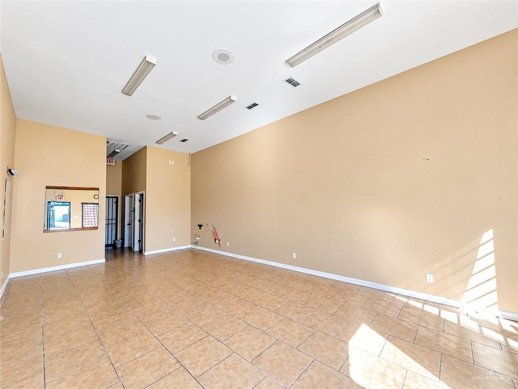 Photo 4 of 1205 Expressway 83 #B
