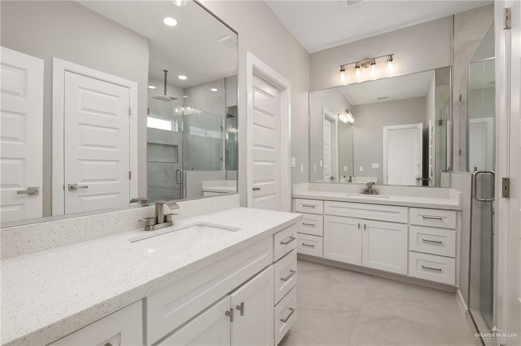 Photo 16 of 5712 Gira Del Sol Street