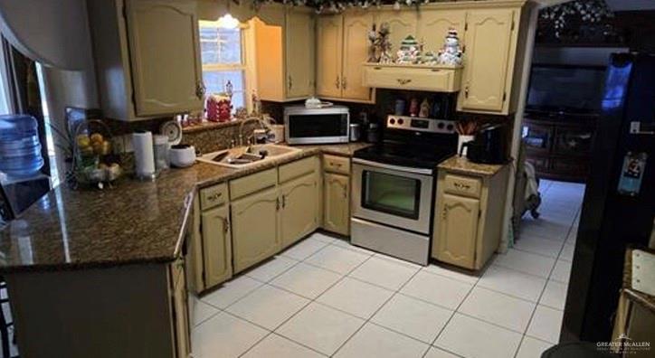 Photo 11 of 2802 Huisache Avenue