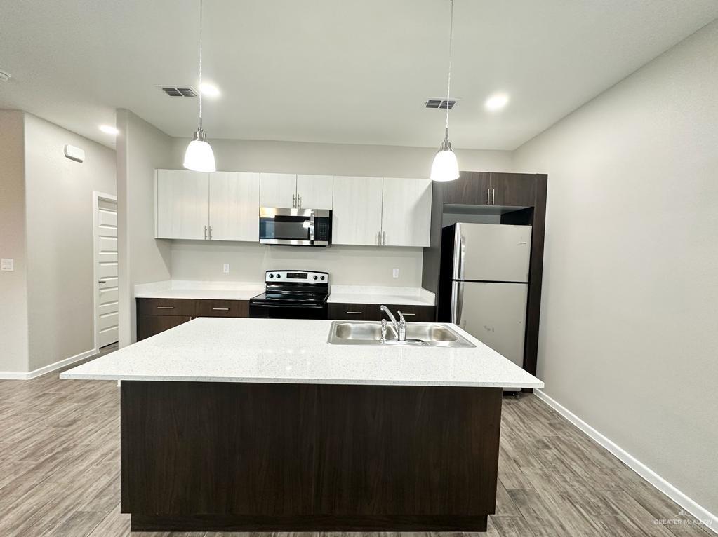 Photo 3 of 1312 Yankton Street #4