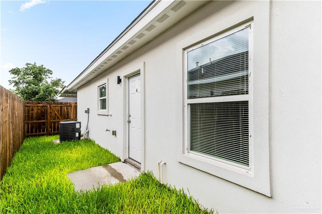 Photo 3 of 3404 Frio Avenue #1