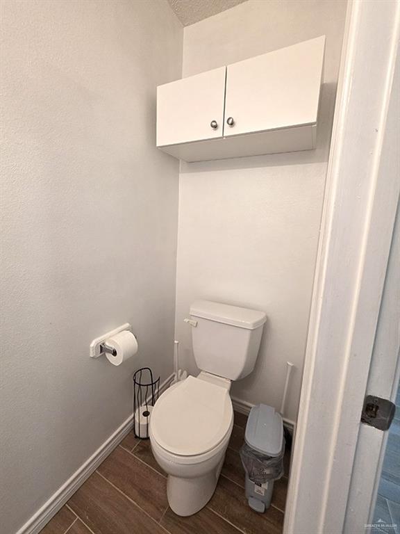 Photo 9 of 3217 Queens Avenue