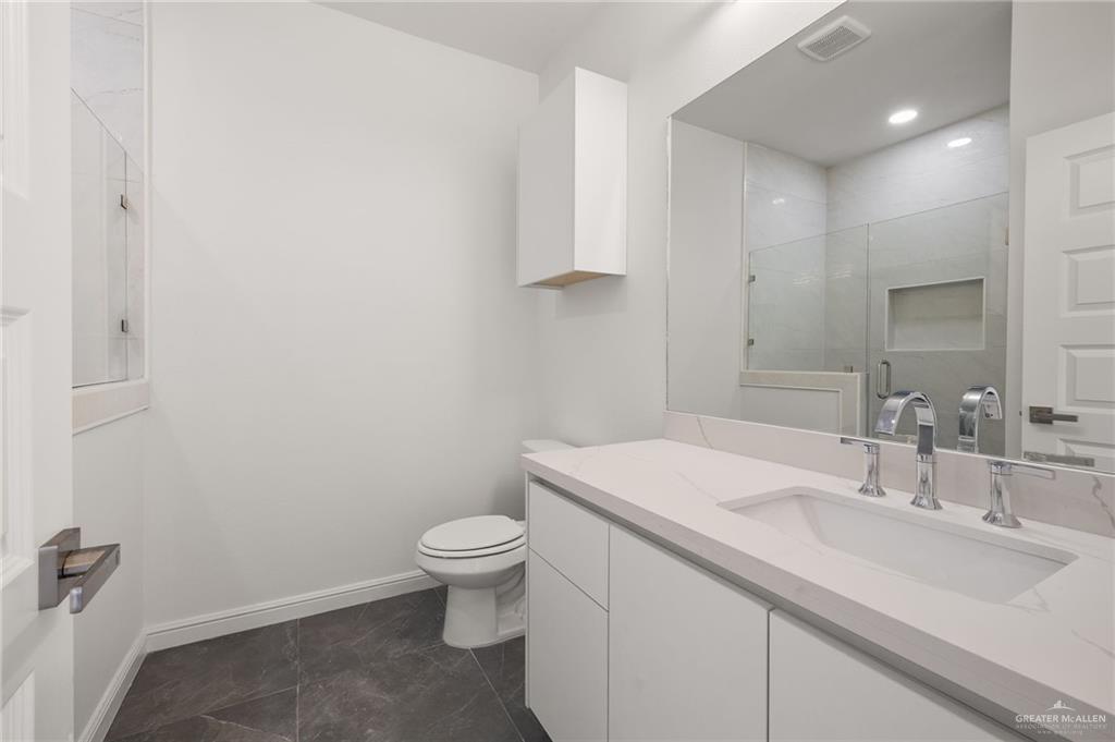 Photo 8 of 901 Yuma Avenue #1003