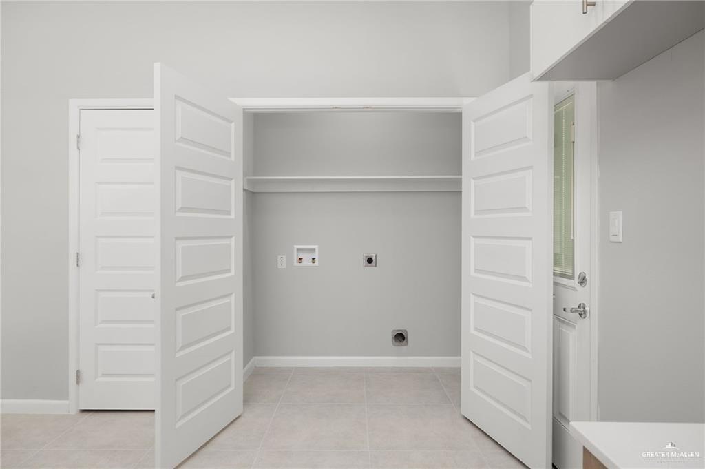 Photo 10 of 2701 Woodpecker Road #4