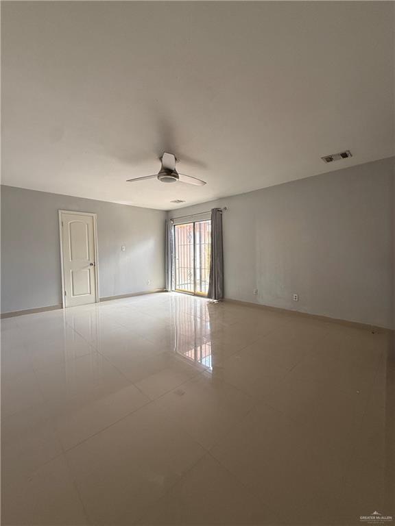 Photo 13 of 900 Dallas Avenue #20