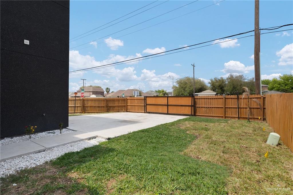 Photo 19 of 801 Azucar Avenue