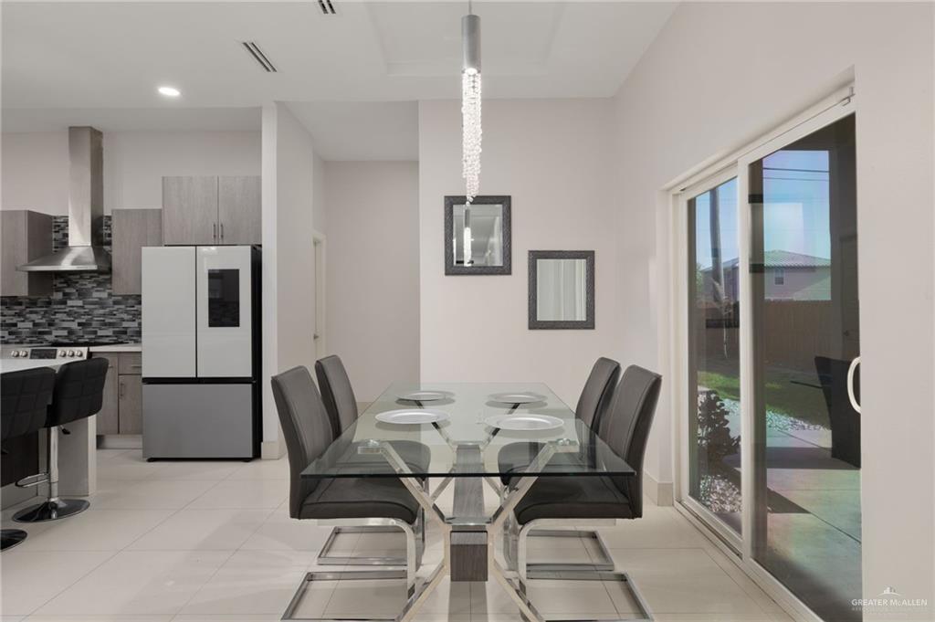 Photo 6 of 801 Azucar Avenue