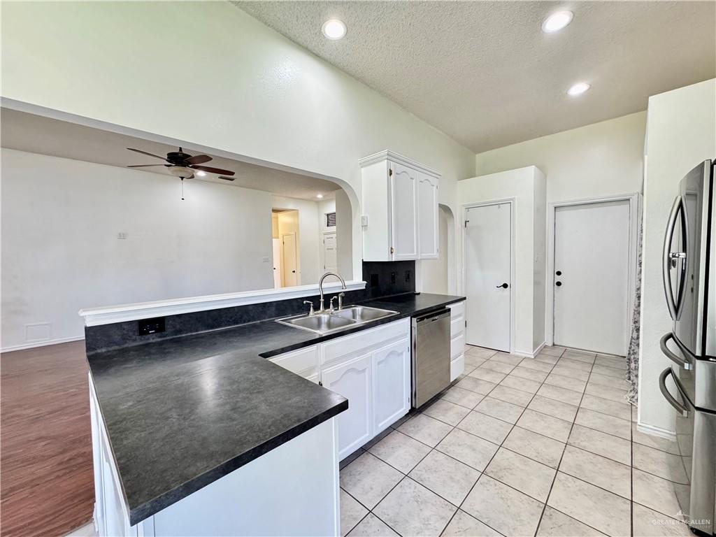 Photo 12 of 2410 28th Street
