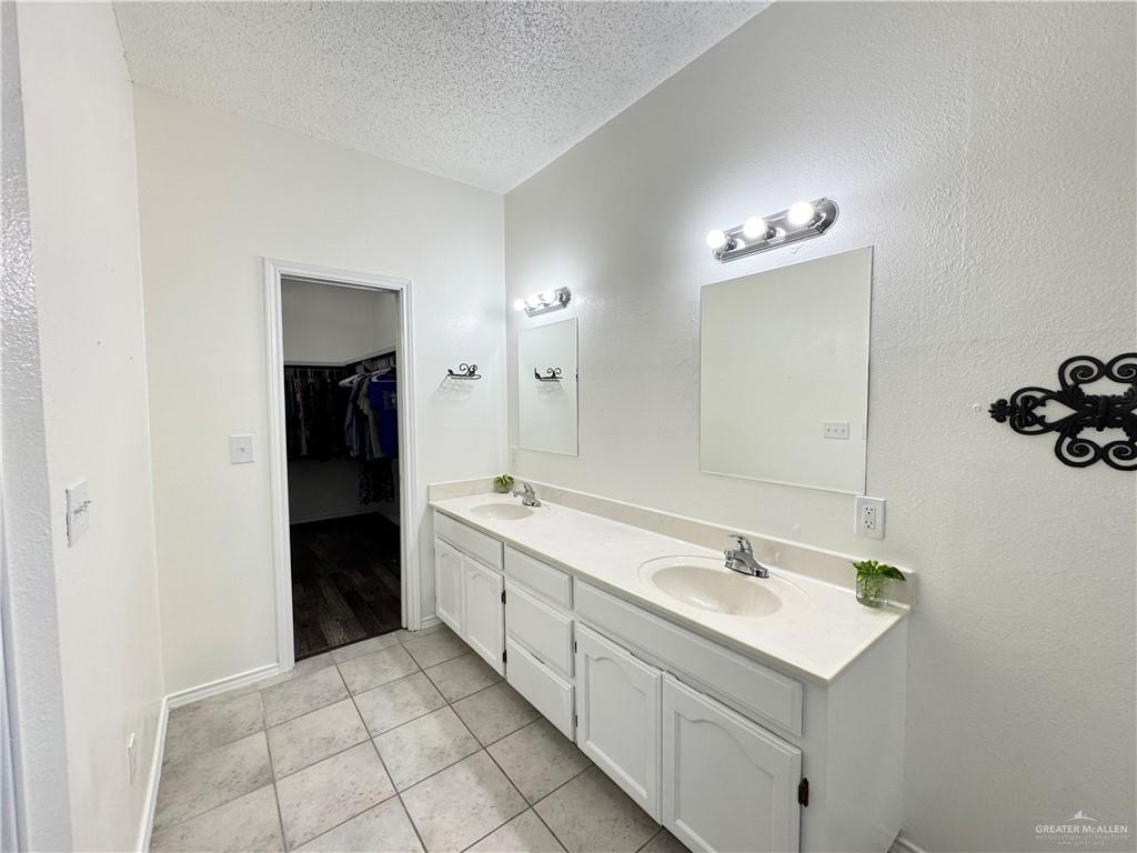 Photo 19 of 2410 28th Street