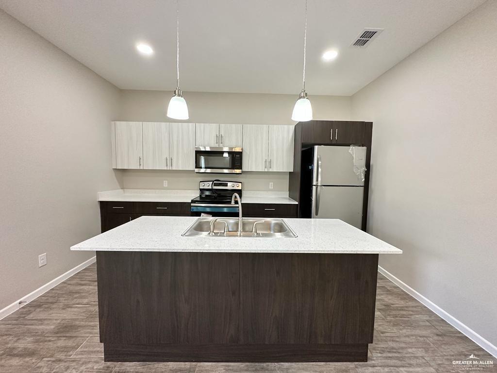 Photo 8 of 810 Starr Street