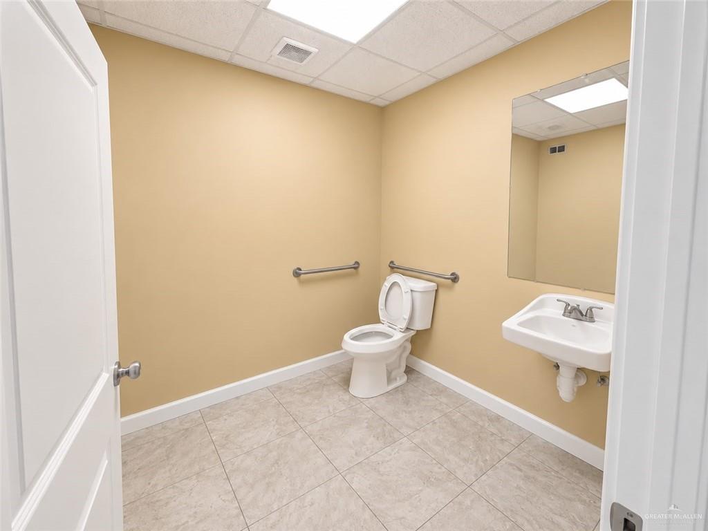 Photo 15 of 210 Conway Avenue
