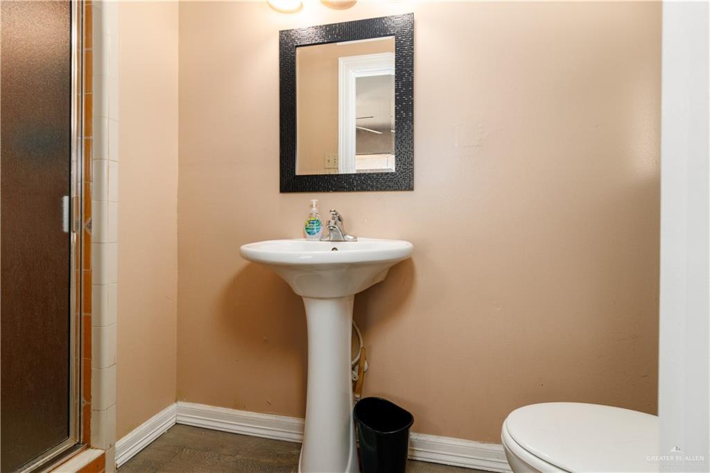 Photo 14 of 520 Upas Avenue