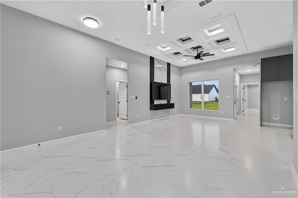 Photo 5 of 1301 Acacia Drive