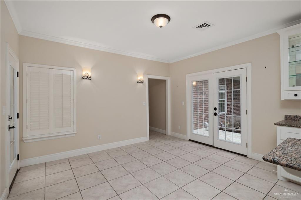 Photo 8 of 5501 1st Lane