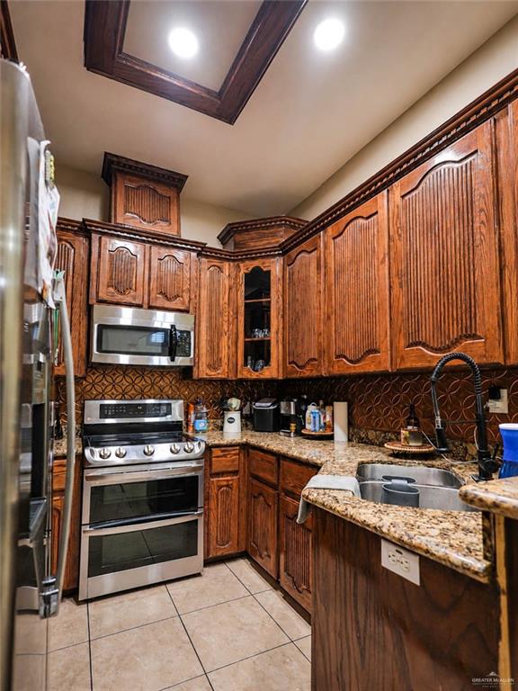 Photo 12 of 2501 Gardenia Drive