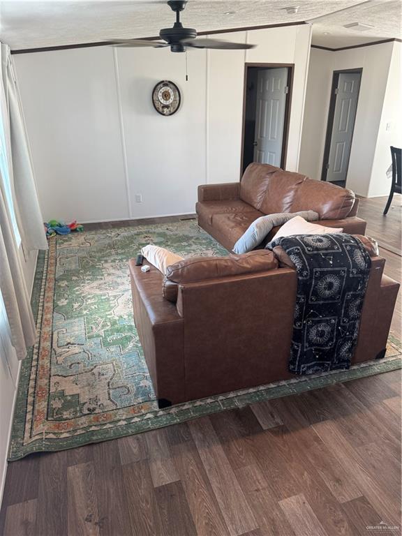 Photo 11 of 210 Risueno Avenue