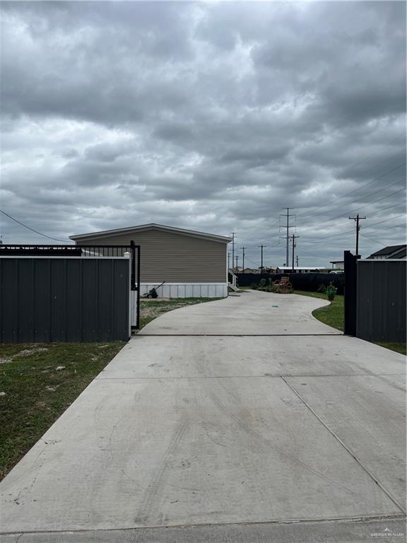 Photo 9 of 210 Risueno Avenue