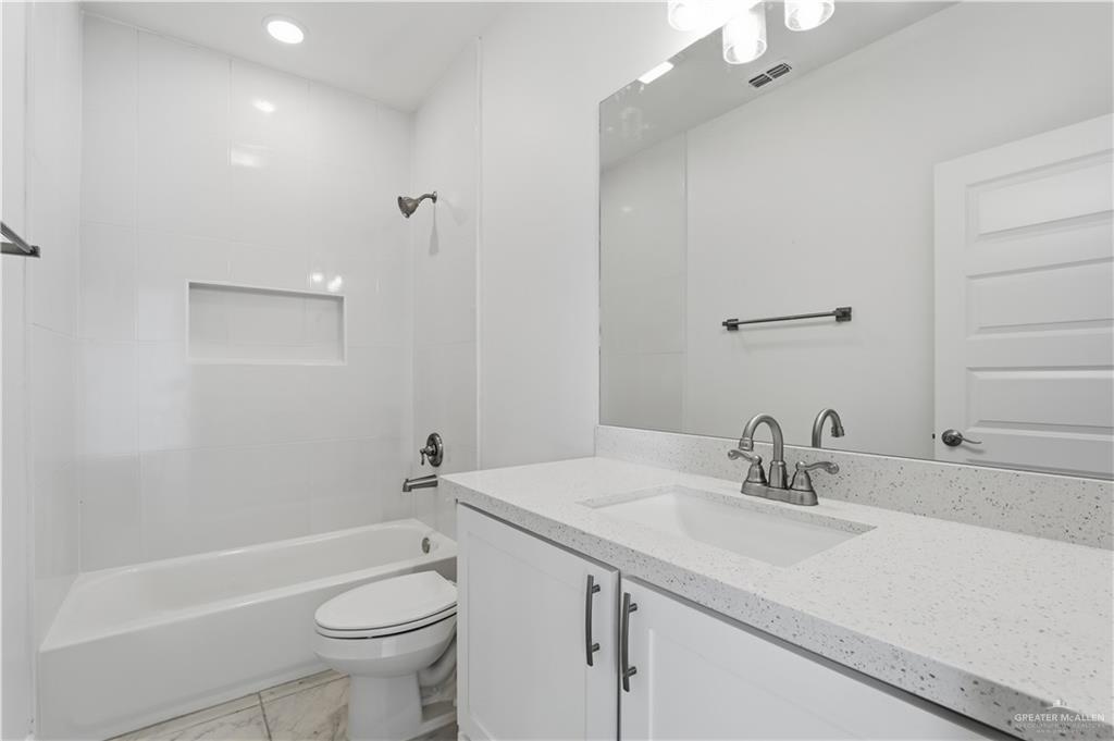 Photo 12 of 3200 Auburndale Avenue