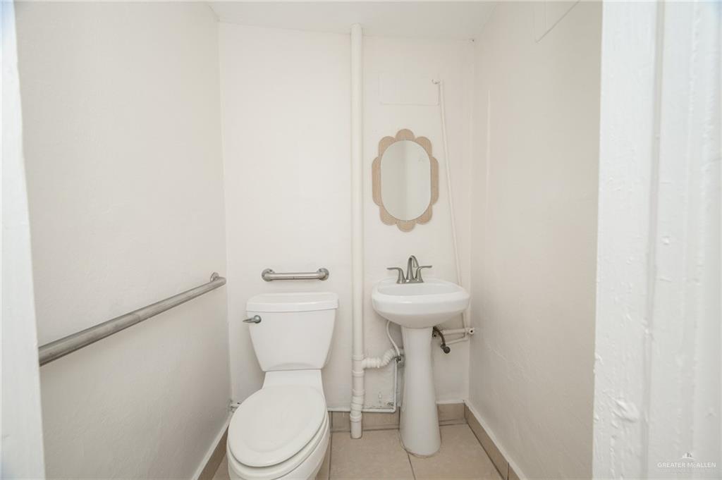 Photo 15 of 267 Robertson Street