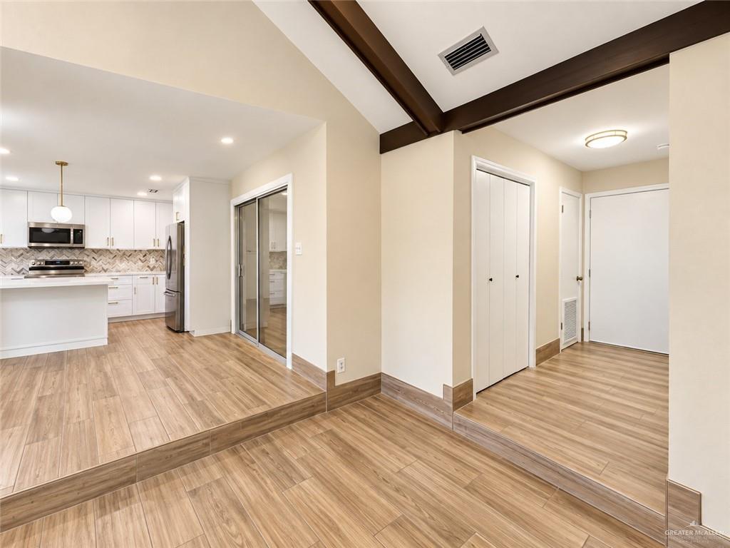 Photo 17 of 2101 Jonquil Avenue