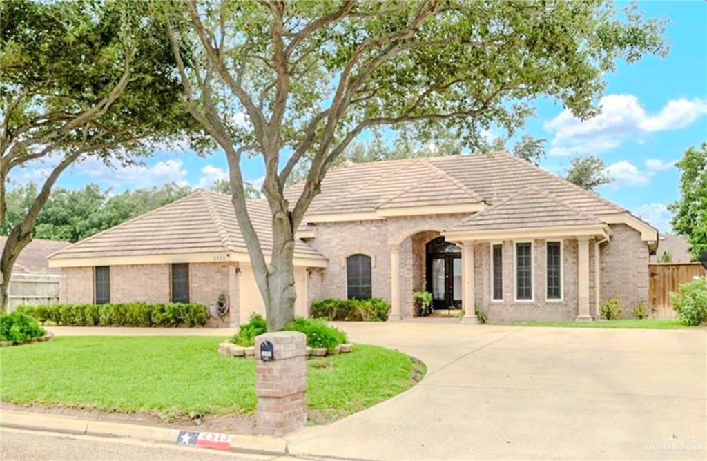 Photo 2 of 2513 Kings Drive