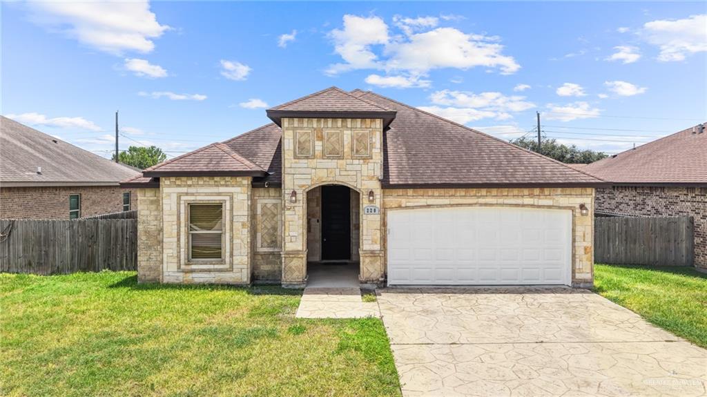 Photo 1 of 220 Los Laureles Drive, San Juan
