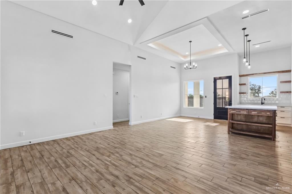 Photo 3 of 1816 Diplomat Drive