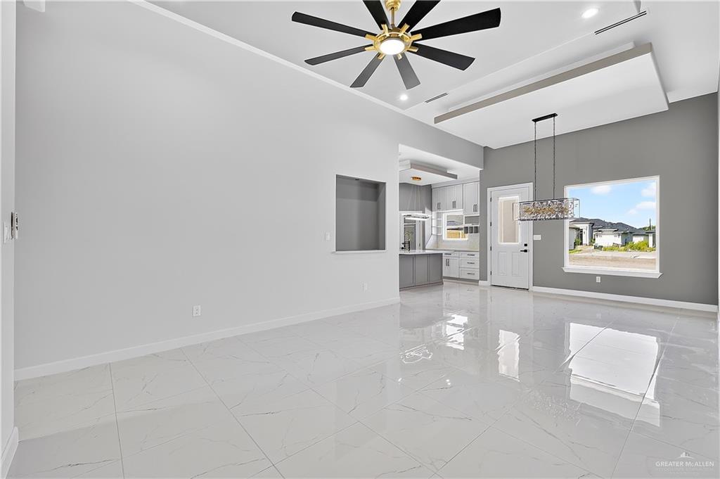 Photo 4 of 5713 Gira Del Sol Street