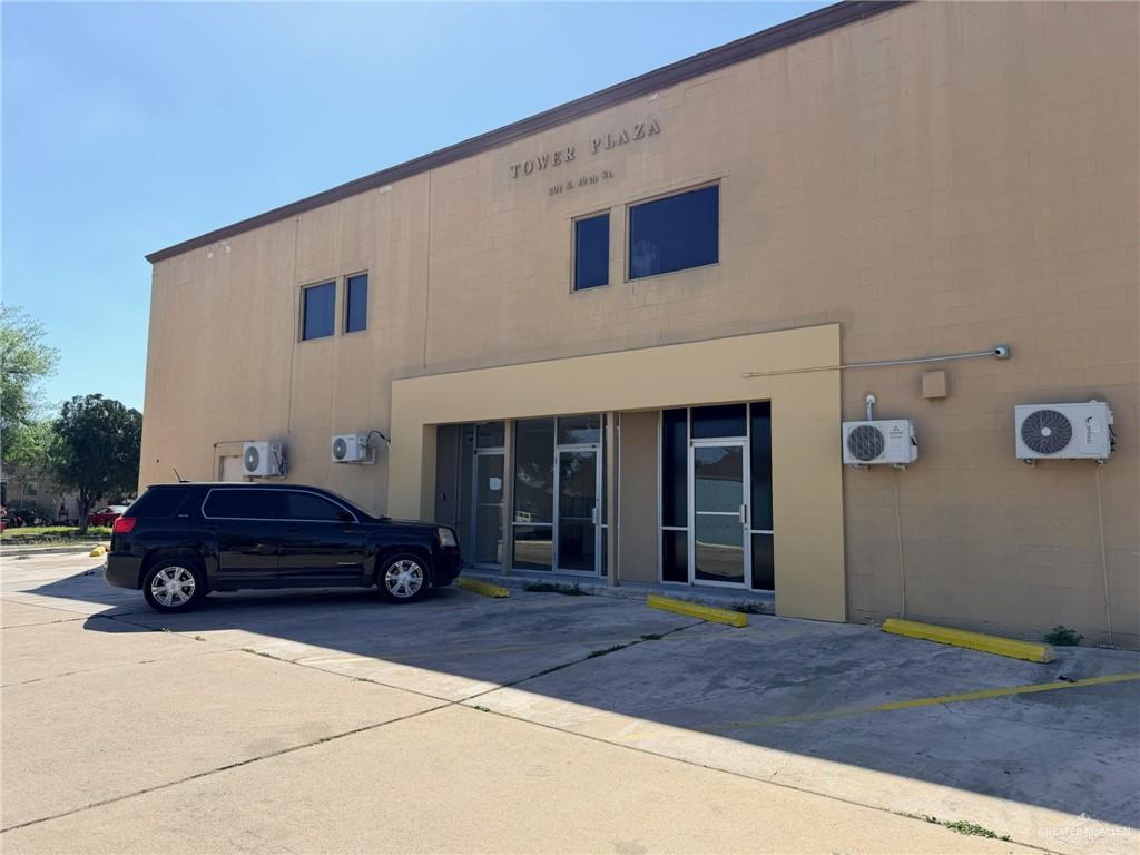 Photo 12 of 201 10th Street #B